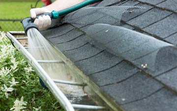 Houghton Regis gutter cleaning costs